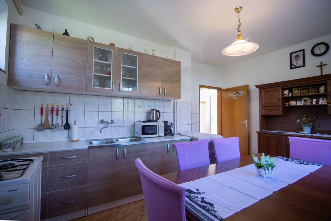 House Marijana Villa Smoljanac Bagian luar foto