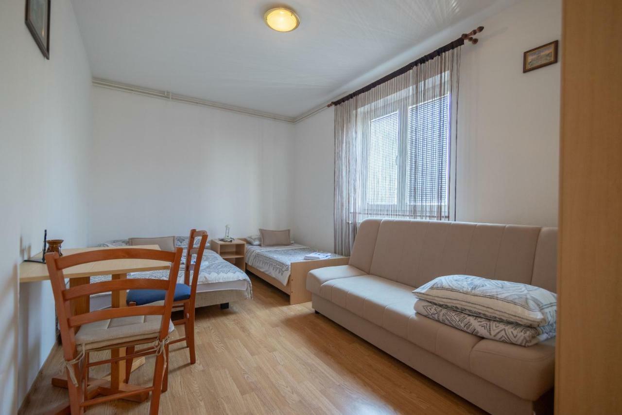 House Marijana Villa Smoljanac Bagian luar foto
