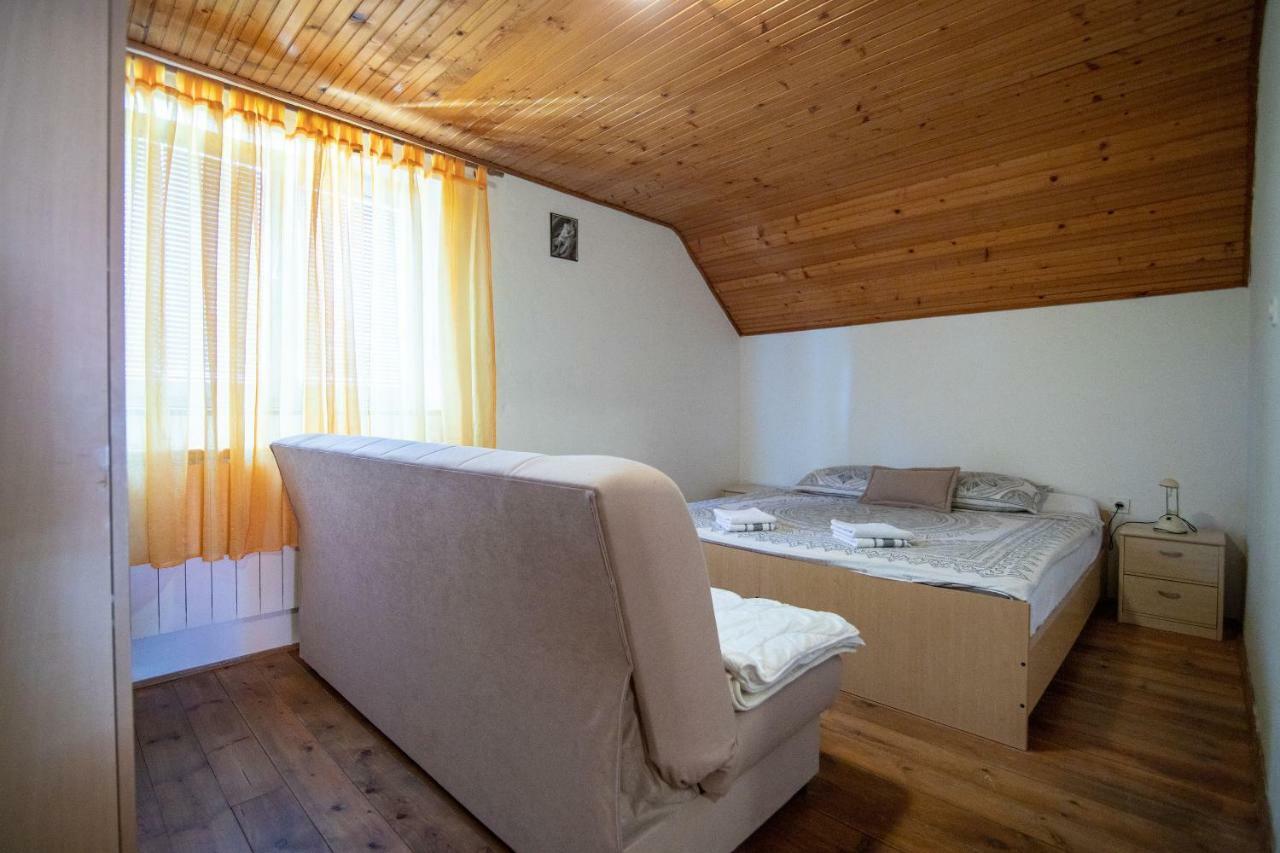 House Marijana Villa Smoljanac Bagian luar foto